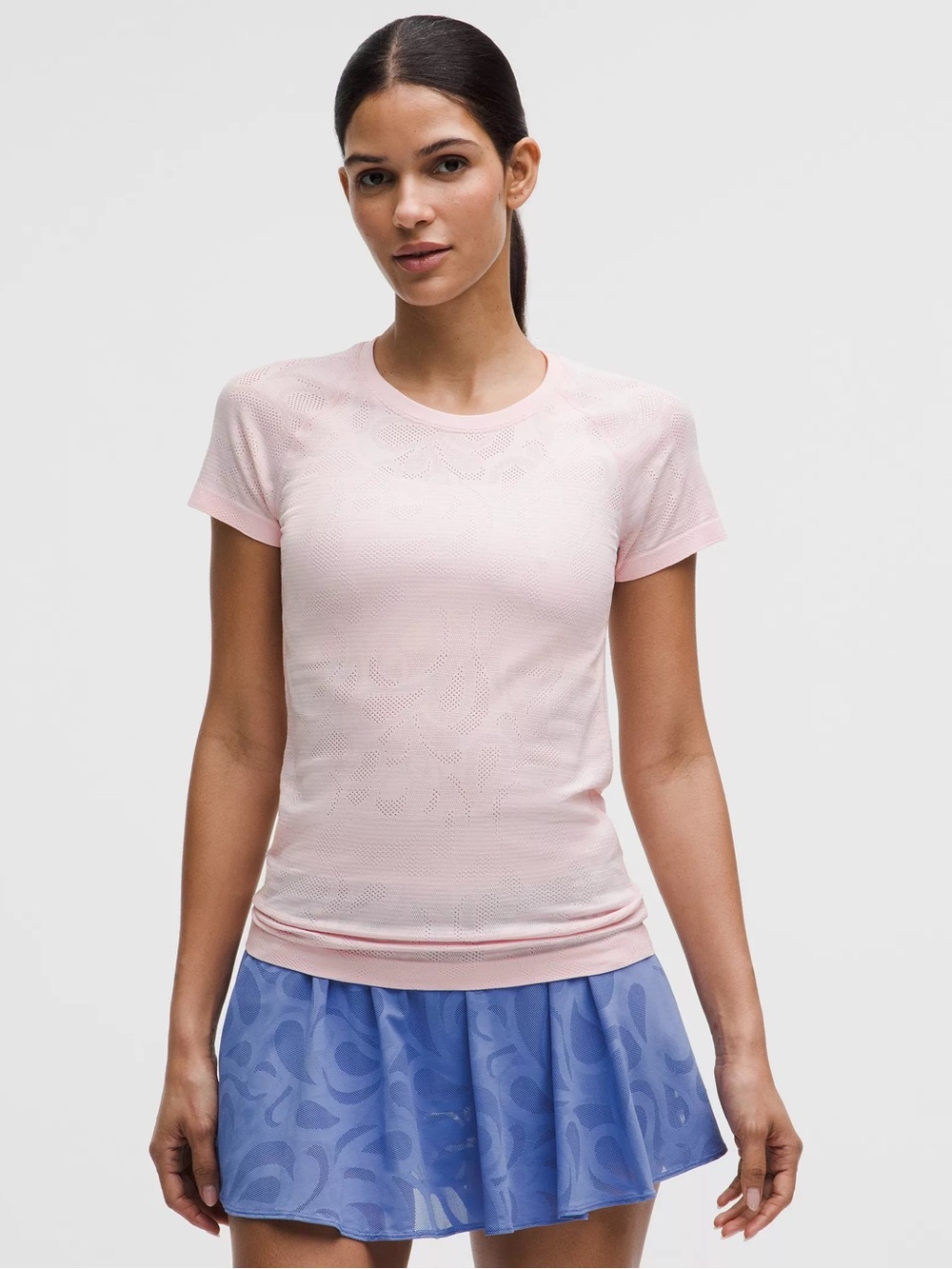 Lululemon Swiftly Tech Short Sleeve Shirt 2.0  size 4